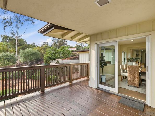 863 Via Rancho Pkwy, Escondido CA 92029