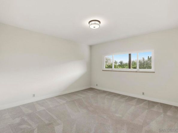 863 Via Rancho Pkwy, Escondido CA 92029