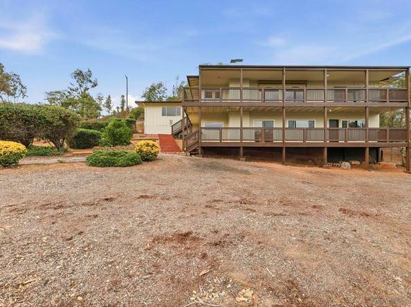 863 Via Rancho Pkwy, Escondido CA 92029