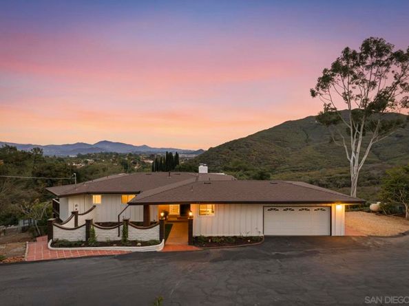 863 Via Rancho Pkwy, Escondido CA 92029