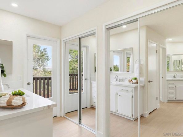 863 Via Rancho Pkwy, Escondido CA 92029