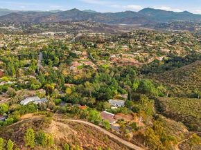 863 Via Rancho Pkwy, Escondido CA 92029