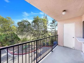 7838 Cowles Mountain Court C6, San Diego CA 92119