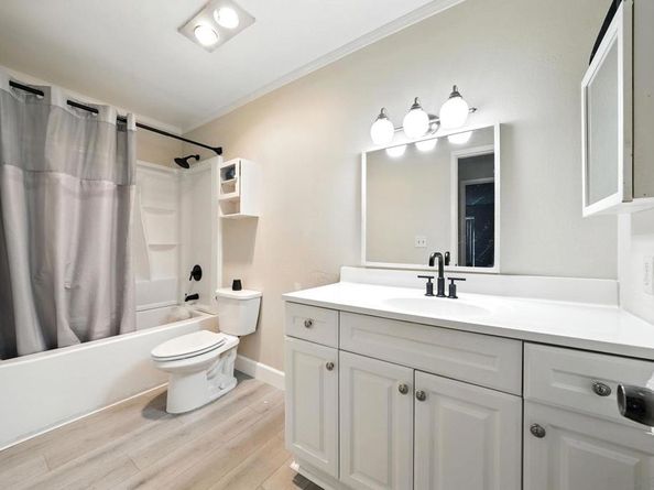 7838 Cowles Mountain Court C6, San Diego CA 92119