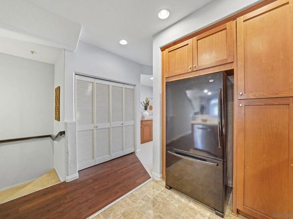 8783 Parkplace Ct, San Diego CA 92123