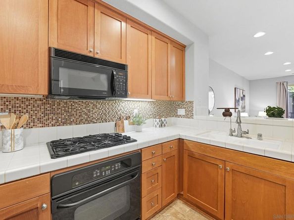 8783 Parkplace Ct, San Diego CA 92123