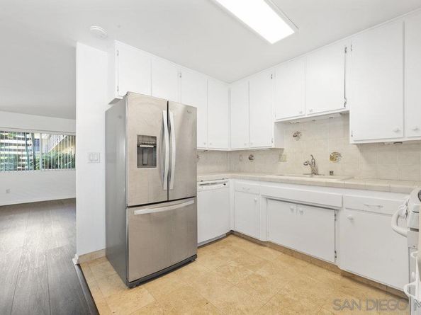 4851 Cole St 1, San Diego CA 92117