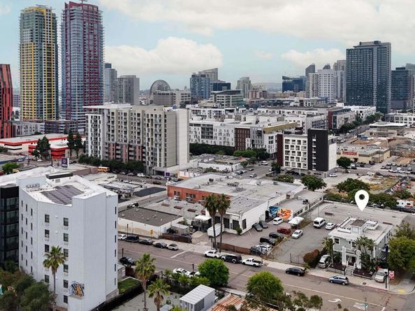 768 17th, San Diego CA 92101