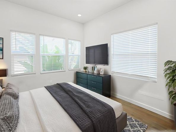 768 17th, San Diego CA 92101