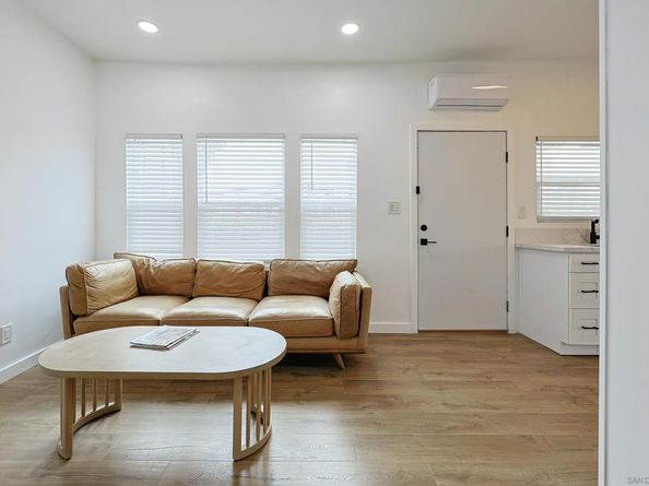 768 17th, San Diego CA 92101