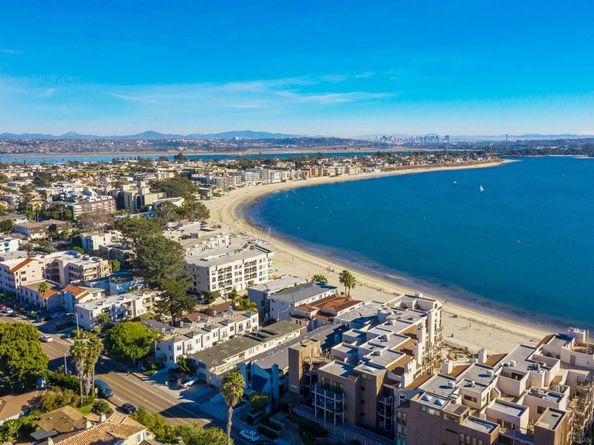 2002 Missouri Street 6, San Diego CA 92109