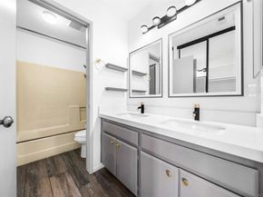 9302 Twin Trails Dr 204, San Diego CA 92129