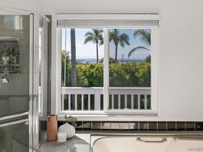 2628 Grandview St, San Diego CA 92110