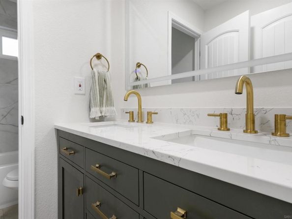 4350 Point Reyes Court, Carlsbad CA 92010