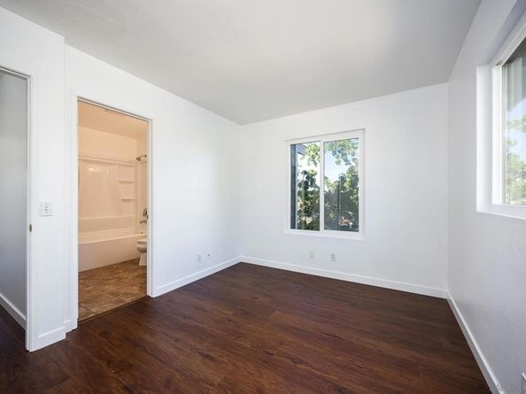 4515 College Way P, San Diego CA 92115