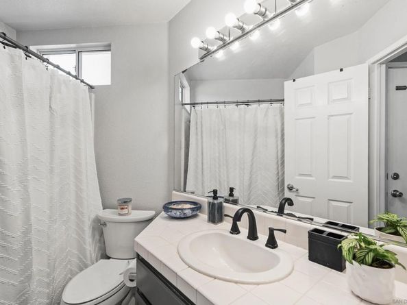 1593 Avenida Guillermo, Oceanside CA 92056