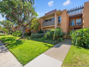 6911 Alvarado Rd