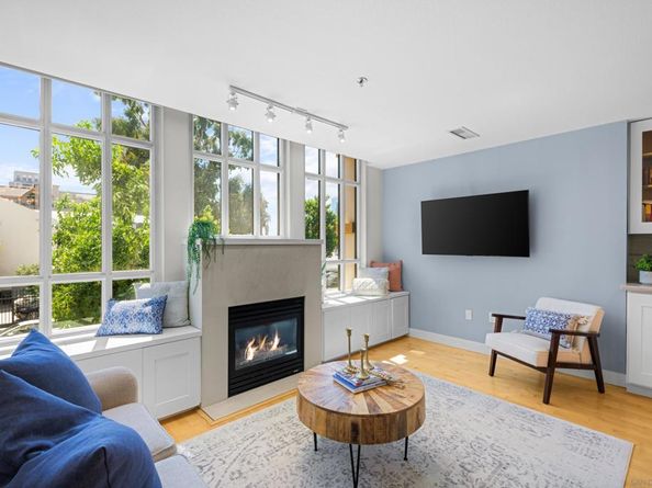 700 W Harbor Dr 202, San Diego CA 92101