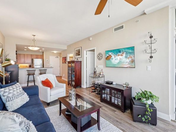 300 W Beech St 1105, San Diego CA 92101