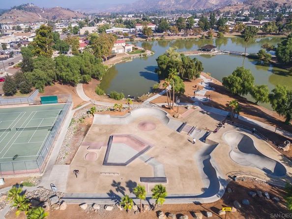 13135 Pam Ln, Lakeside CA 92040