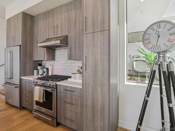 2355 Front St, San Diego CA 92101