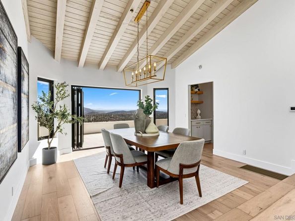 9775 Alto Dr, La Mesa CA 91941