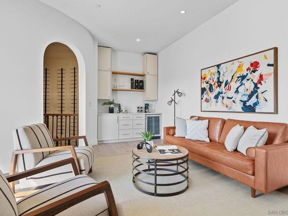 9775 Alto Dr, La Mesa CA 91941