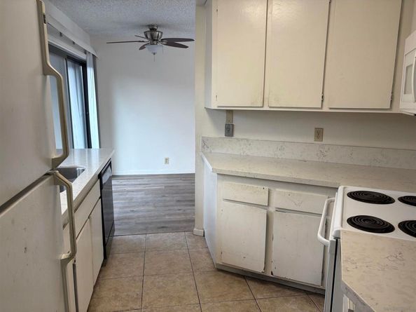 3823 Caminito Litoral 208, San Diego CA 92107