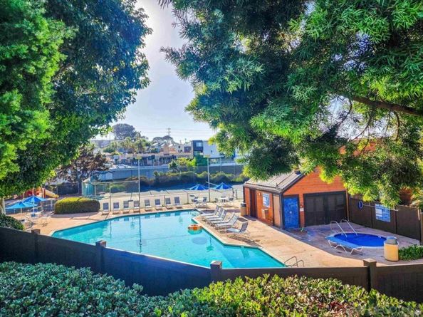 3823 Caminito Litoral 208, San Diego CA 92107