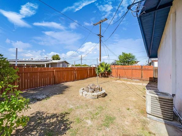 1006 Avocado Ave, El Cajon CA 92020