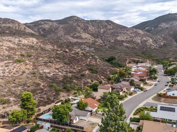 7104 Ruane St, San Diego CA 92119