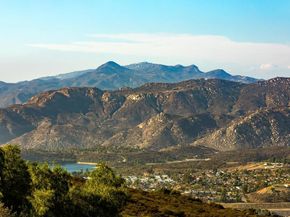 171 La Cresta Heights Rd, El Cajon CA 92021