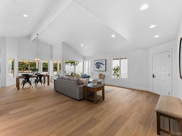 4695 Adra Way, Oceanside CA 92056