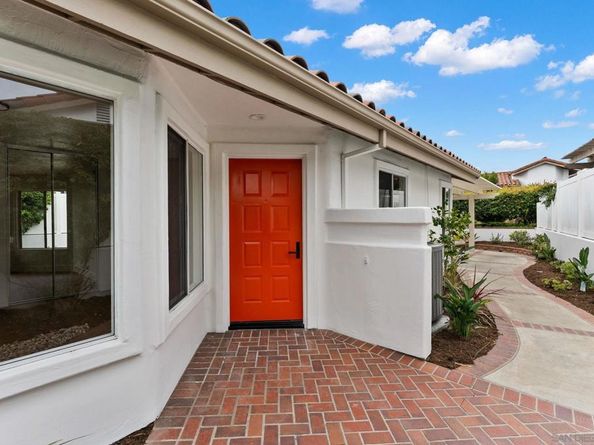 4695 Adra Way, Oceanside CA 92056