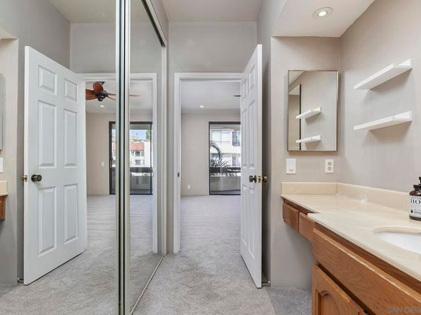 5865 Friars Rd 3306, San Diego CA 92110