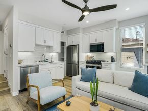 938 Opal St, San Diego CA 92109