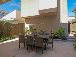 938 Opal St, San Diego CA 92109