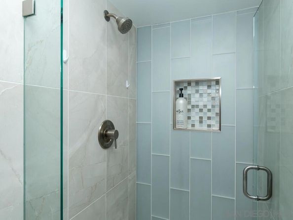 938 Opal St, San Diego CA 92109