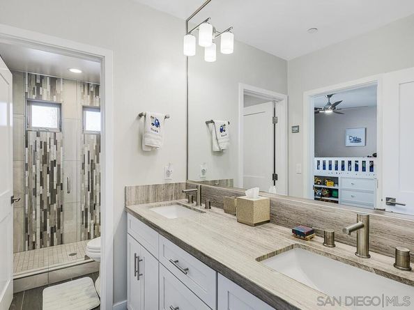 938 Opal St, San Diego CA 92109