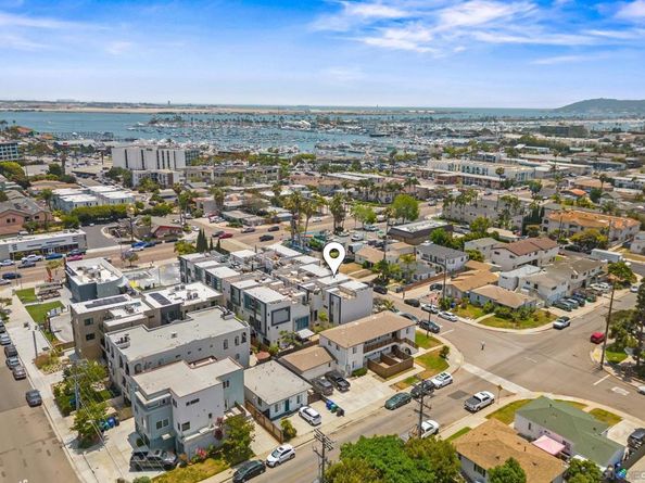 3030 Jarvis St 2, San Diego CA 92106