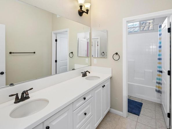 15653 Tanner Ridge Rd, San Diego CA 92127