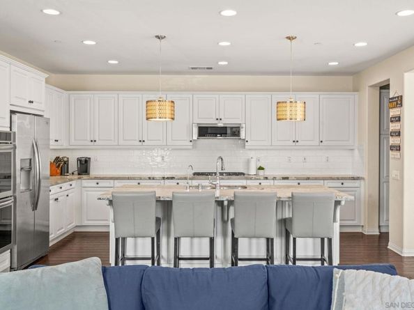 15653 Tanner Ridge Rd, San Diego CA 92127