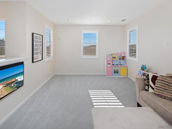 15653 Tanner Ridge Rd, San Diego CA 92127