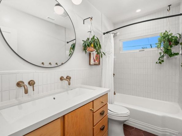 709 N Nevada, Oceanside CA 92054