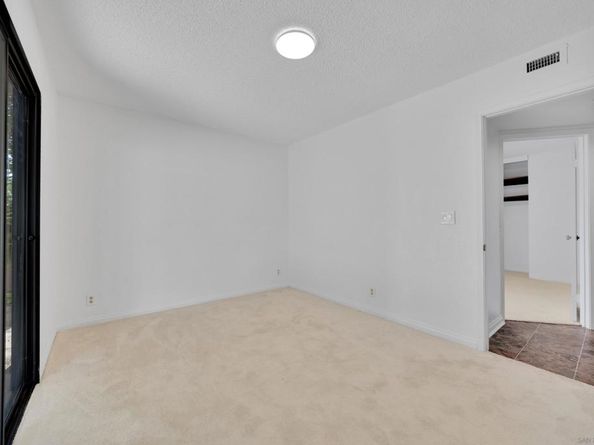 8686 Echo Dr, La Mesa CA 91941