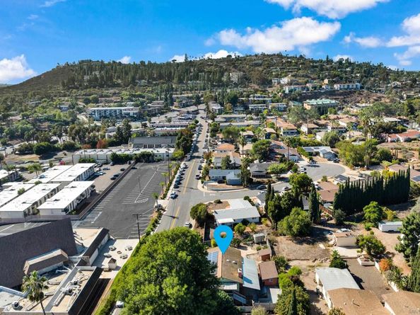 8686 Echo Dr, La Mesa CA 91941