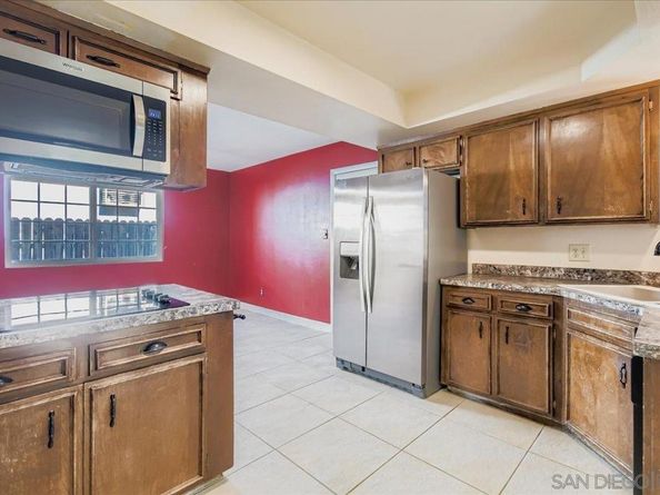3245 Valley Street, Carlsbad CA 92008