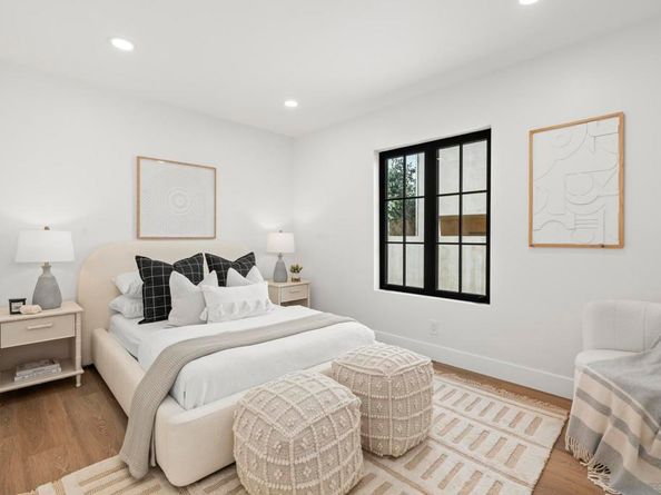 375 E Ave, Coronado CA 92118