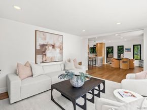375 E Ave, Coronado CA 92118
