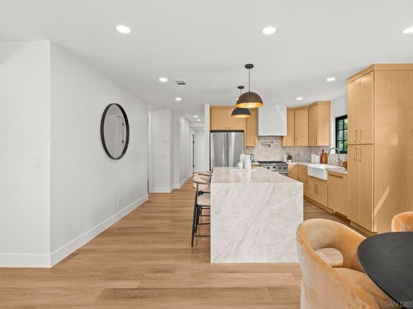 375 E Ave, Coronado CA 92118
